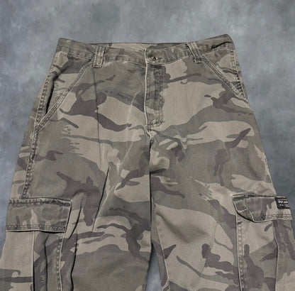 Vintage Camo Wrangler Cargo Pants (30x32)